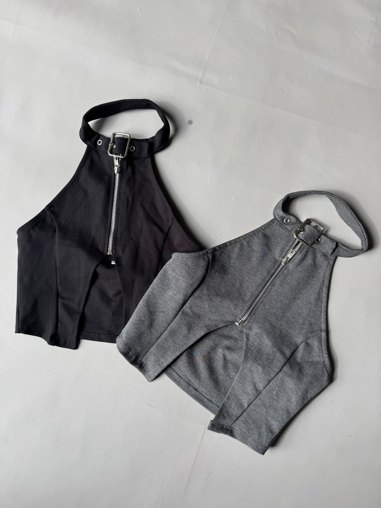 Top cuello hebilla