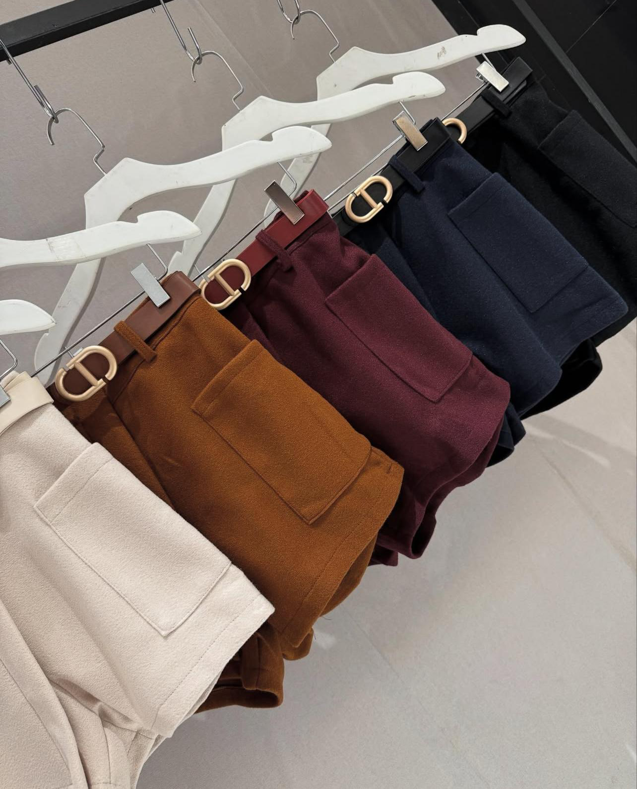 Short pollera con cinto