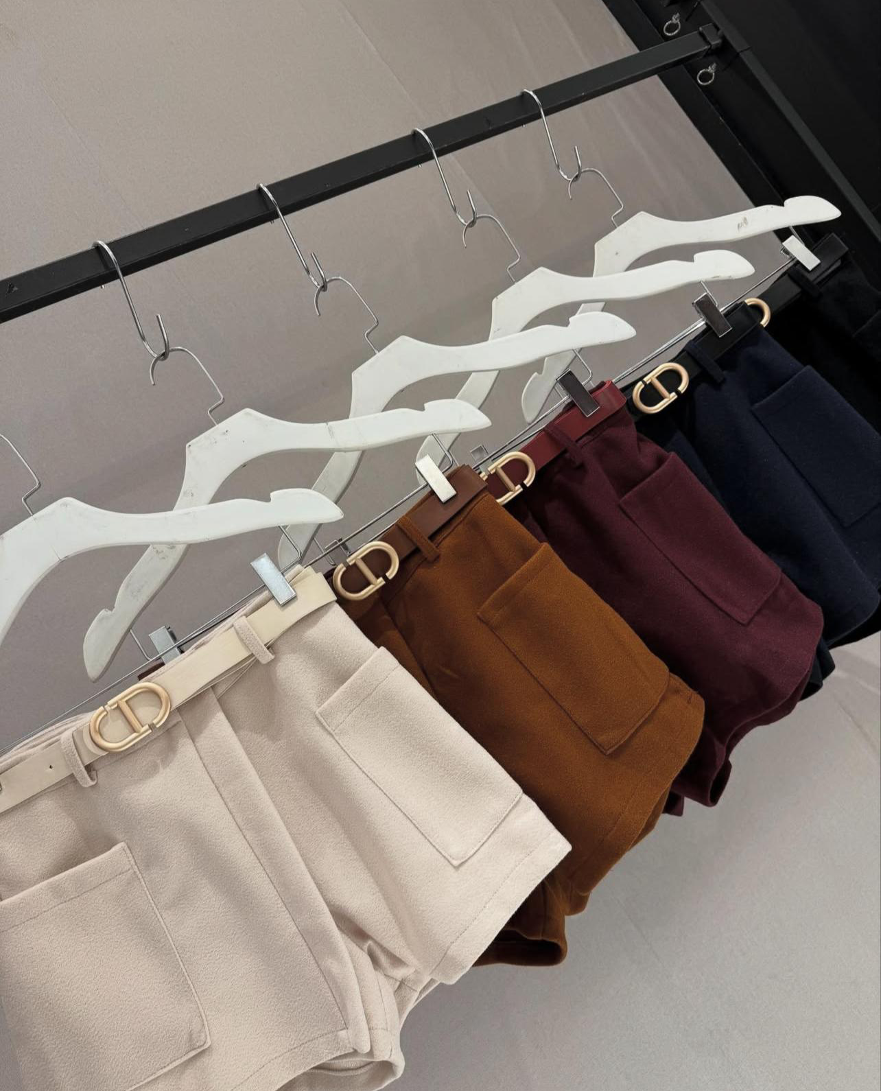 Short pollera con cinto