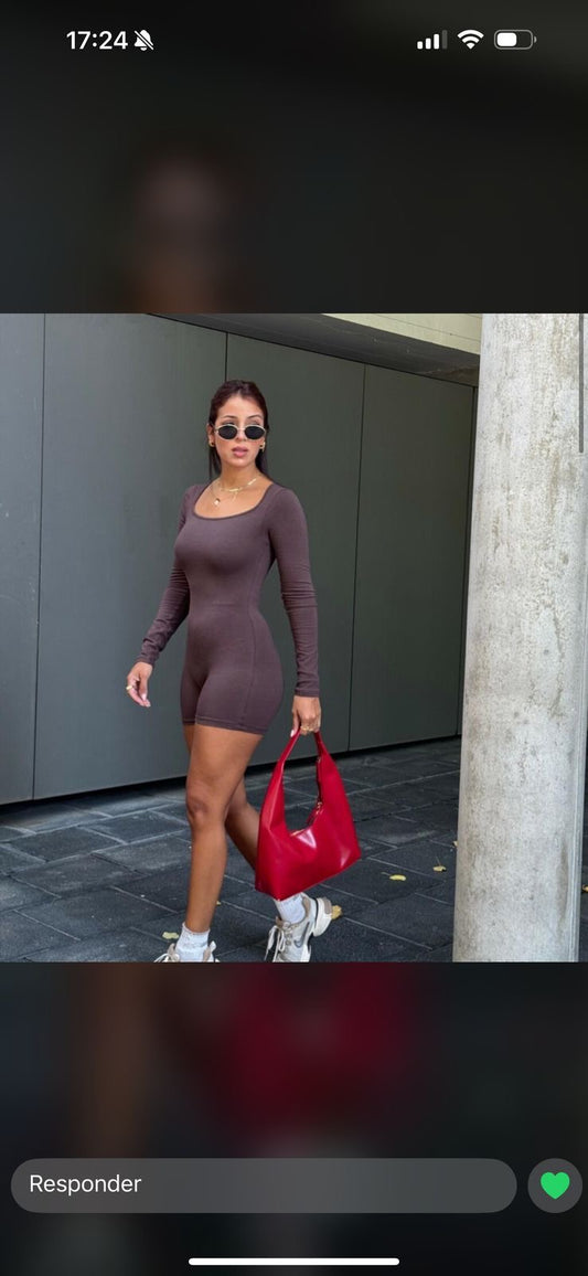 Cat suit corte cuadrad