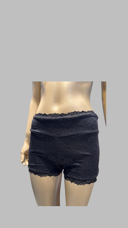 Short encaje