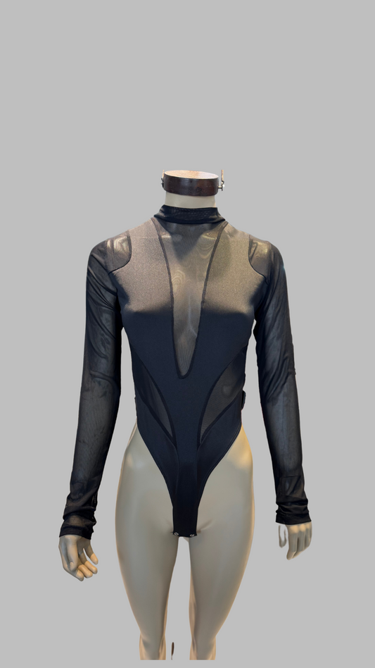 Body tull black