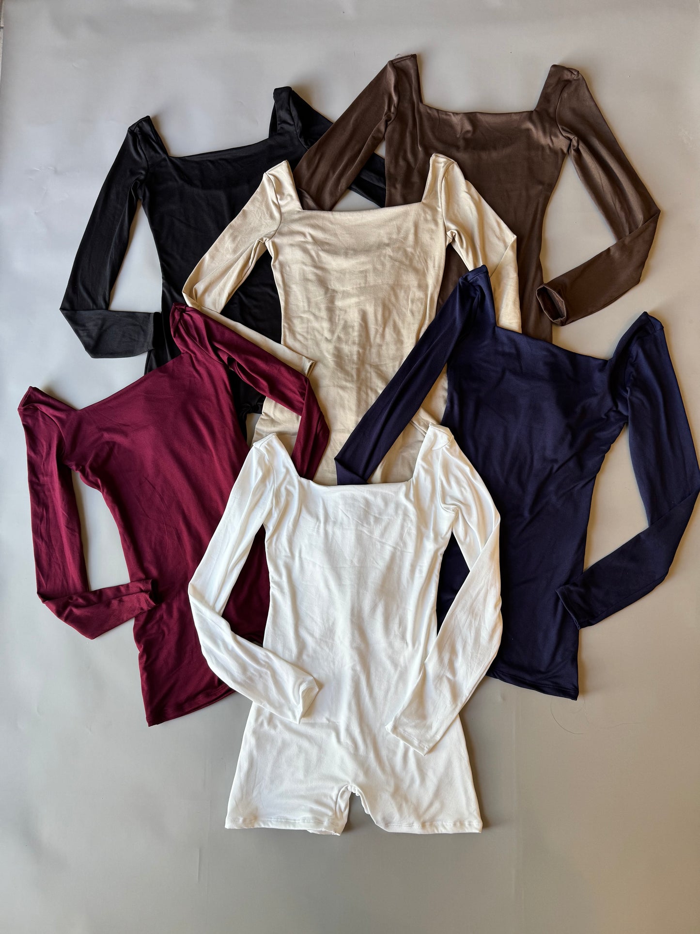 Cat suit corte cuadrad