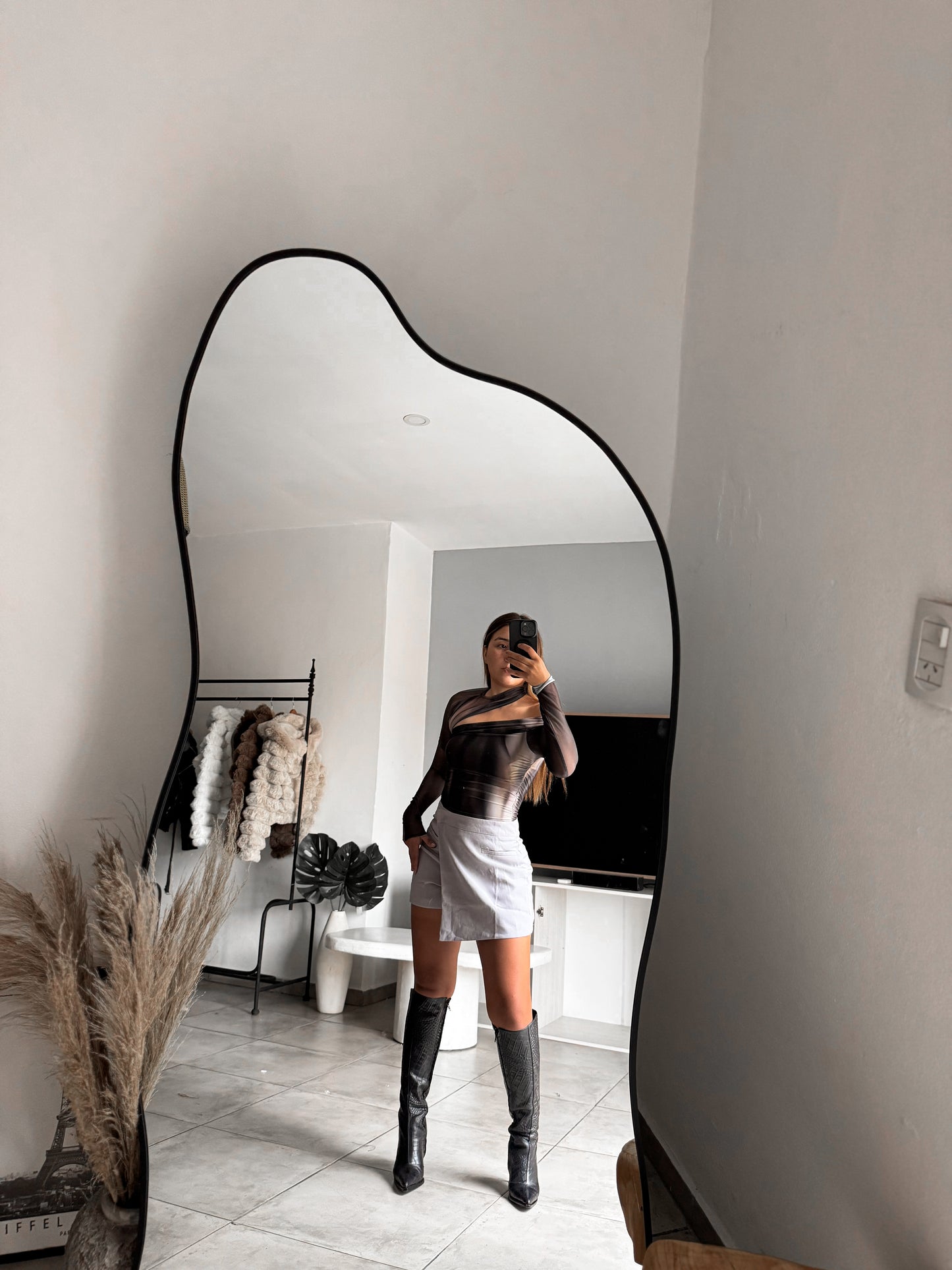 Short pollera sastrero