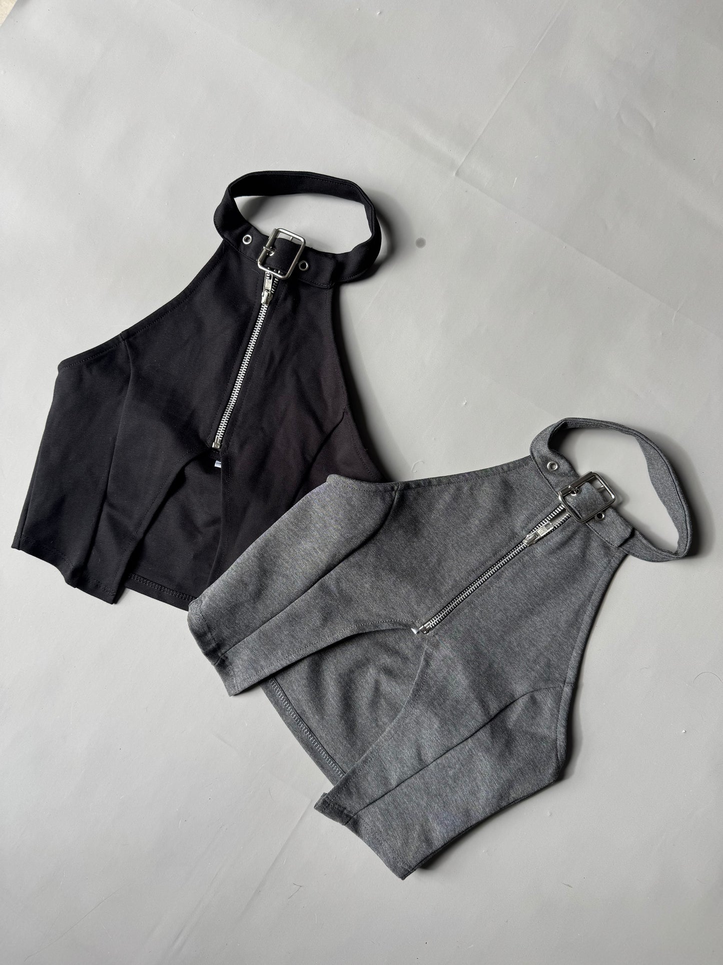 Top cuello hebilla