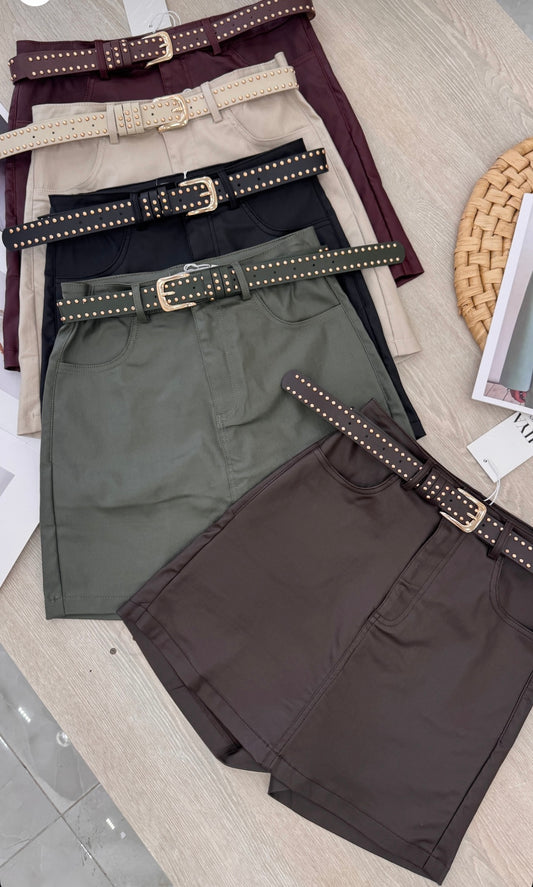 Short pollera cuero